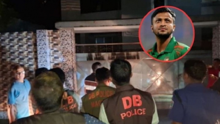 মাগুরায় সাকিব আল হাসানের বাড়িতে আগুন দিয়েছে দুর্বৃত্তরা