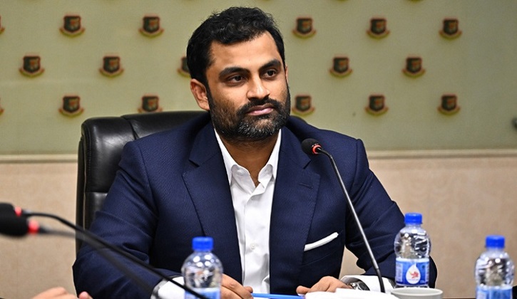 ‘বিনা প্রতিদ্বন্দ্বিতায়’ বিসিবির সভাপতি নির্বাচিত হলেন তামিম ইকবা