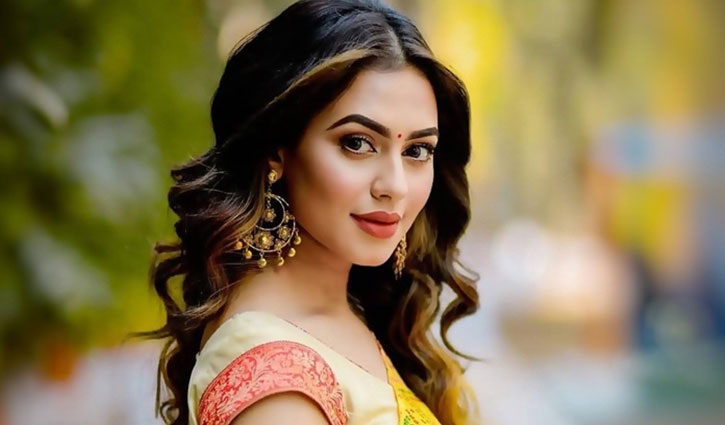 শাহজালাল বিমানবন্দর থেকে নুসরাত ফারিয়াকে গ্রেপ্তার শাহজালাল বিমানবন্দর থেকে নুসরাত ফারিয়াকে গ্রেপ্তার