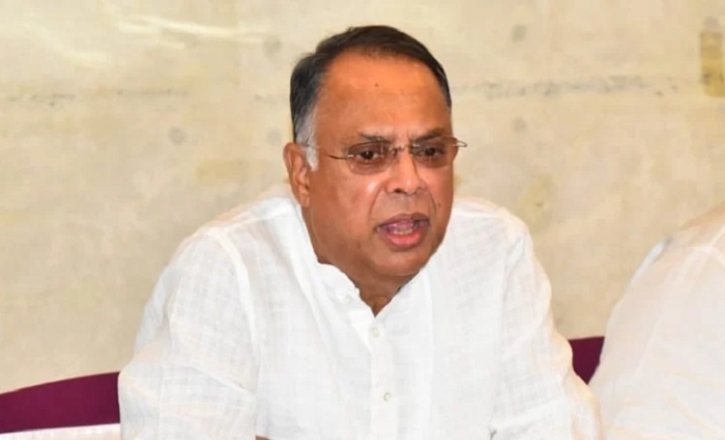 ‘লোডশেডিং ব্যবস্থাপনা এবং দিন গোনা ছাড়া আর কোনো উপায় নেই’