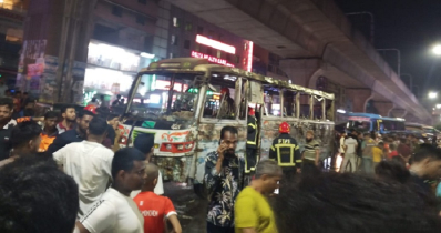 মিরপুরে চলন্ত বাসে আগুন