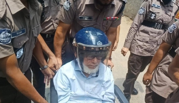 ফের গ্রেপ্তার সাবেক প্রধান বিচারপতি খায়রুল হক ফের গ্রেপ্তার সাবেক প্রধান বিচারপতি খায়রুল হক