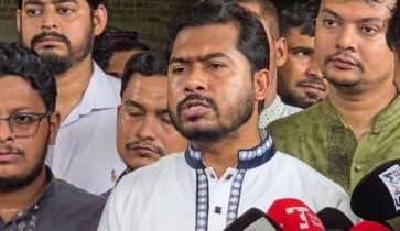 জামায়াত-শিবিরকে নিষিদ্ধ করার উদ্যোগ নেওয়া উচিত: নুরুল হক