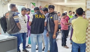 মেহেরপুরে ইসলামী ব্যাংকের গ্রিল ও ভল্ট কেটে অর্থ লুট