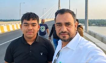 আ. লীগ নেতাকে না পেয়ে ছেলেকে টেনেহিঁচড়ে নিয়ে গেল ডিবি