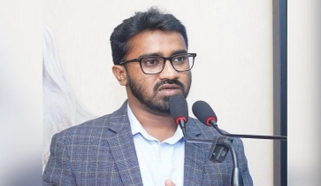 ‘শিবির কি ওসমান হাদিকে জাতির পিতা হিসেবে দাঁড় করাতে চায়’