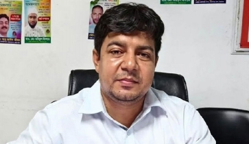 ‘অনিয়মের জবাব চাইলে হাসনাত একচুলও নড়তে পারবে না’